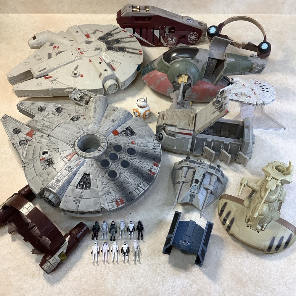 Star Wars Micro Galaxy Squadron Collector’s Lot Millennium Falcon Figures & More